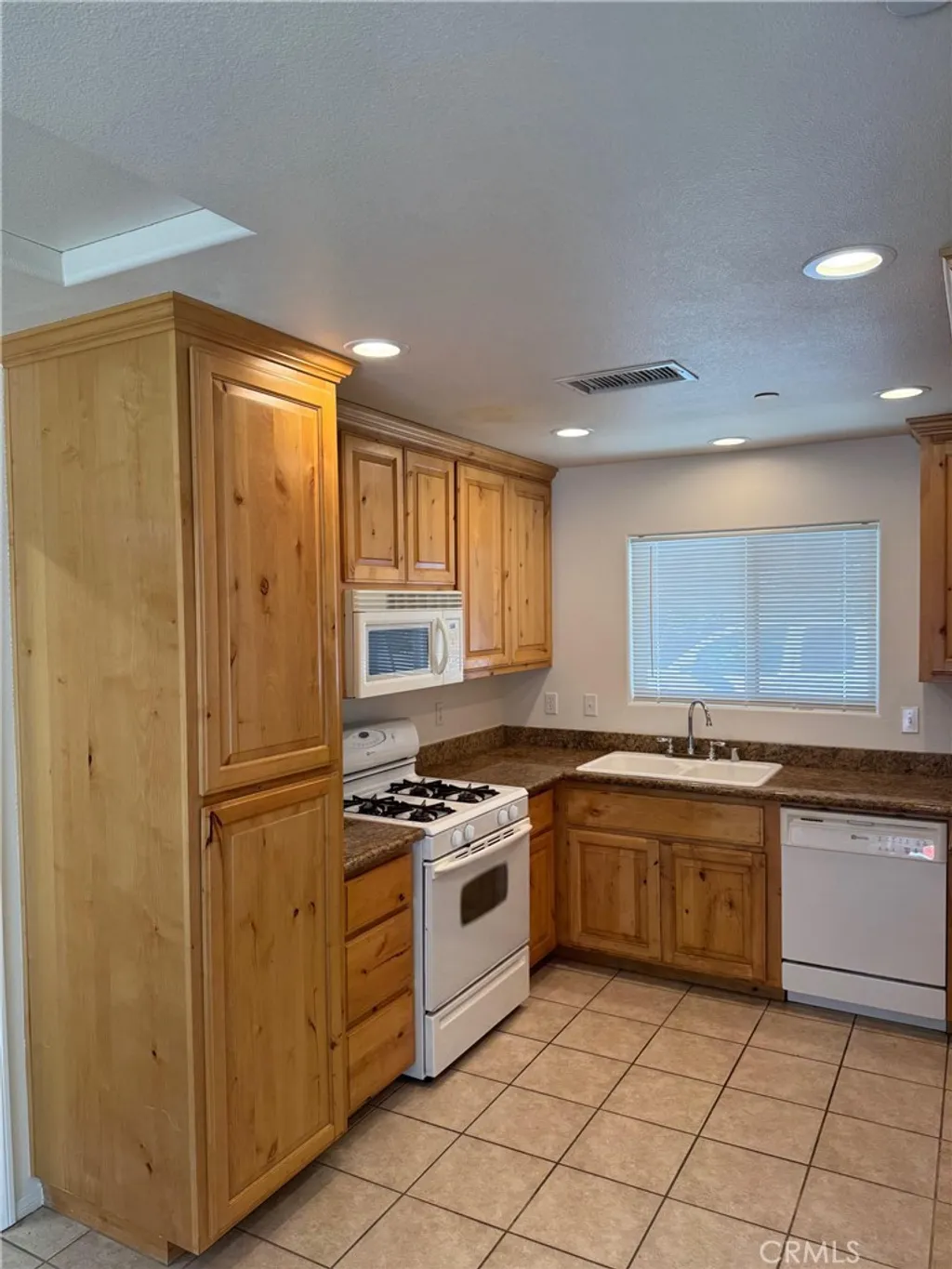 Additional image 17 of 55215 Airlane Dr Unit A, Yucca Valley, CA 92284