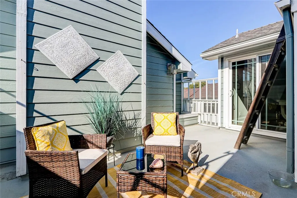 Additional image 28 of 718 S Broadway Unit C, Redondo Beach, CA 90277