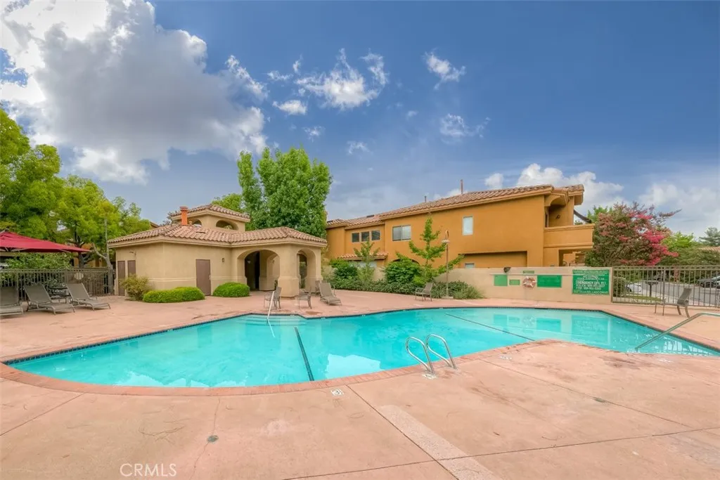 Additional image 22 of 2074 Lake Shore Dr Unit B, Chino Hills, CA 91709