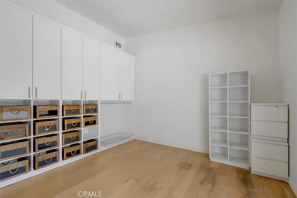 Additional image 35 of 24216 Calvert Street, Woodland Hills, CA 91367