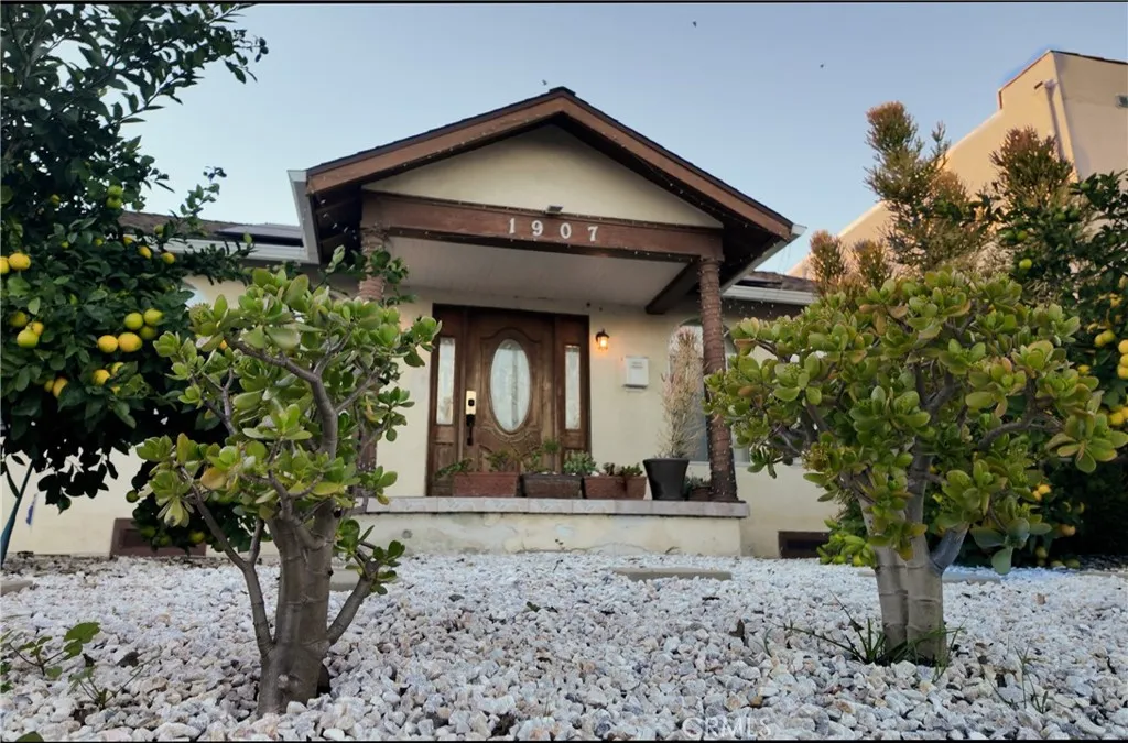 Additional image 2 of 1907 Carmona, Los Angeles, CA 90016