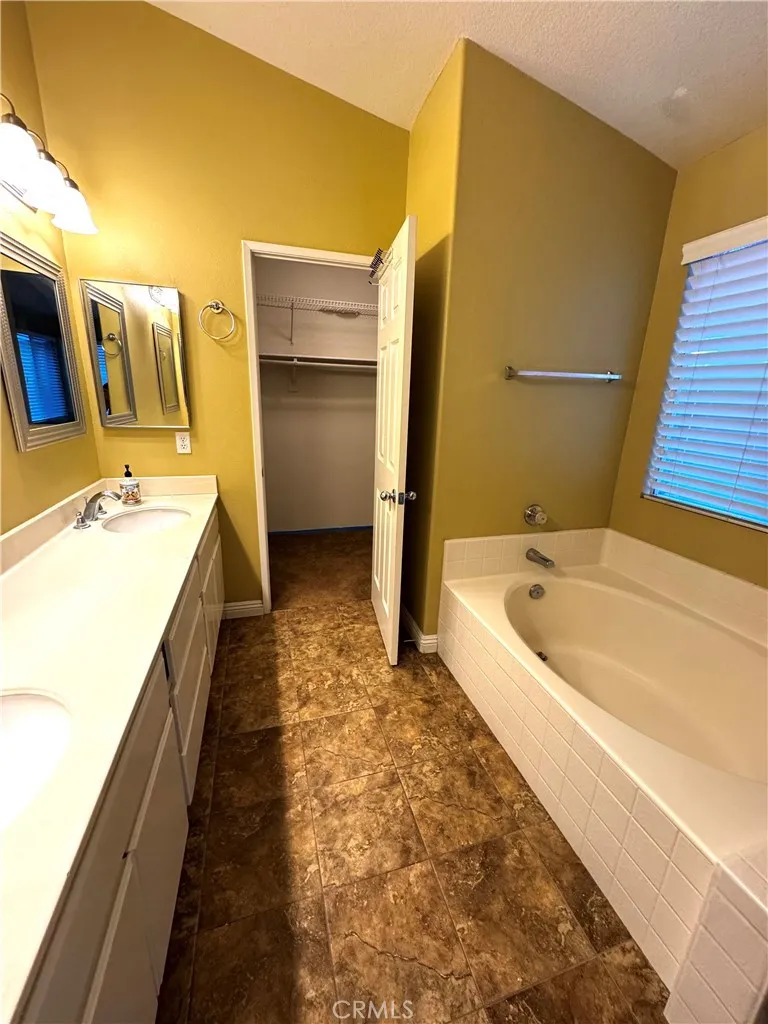 Additional image 44 of 804 Saint James Dr, Corona, CA 92882