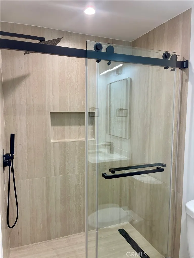 Additional image 22 of 611 W 41st Place, Los Angeles, CA 90037