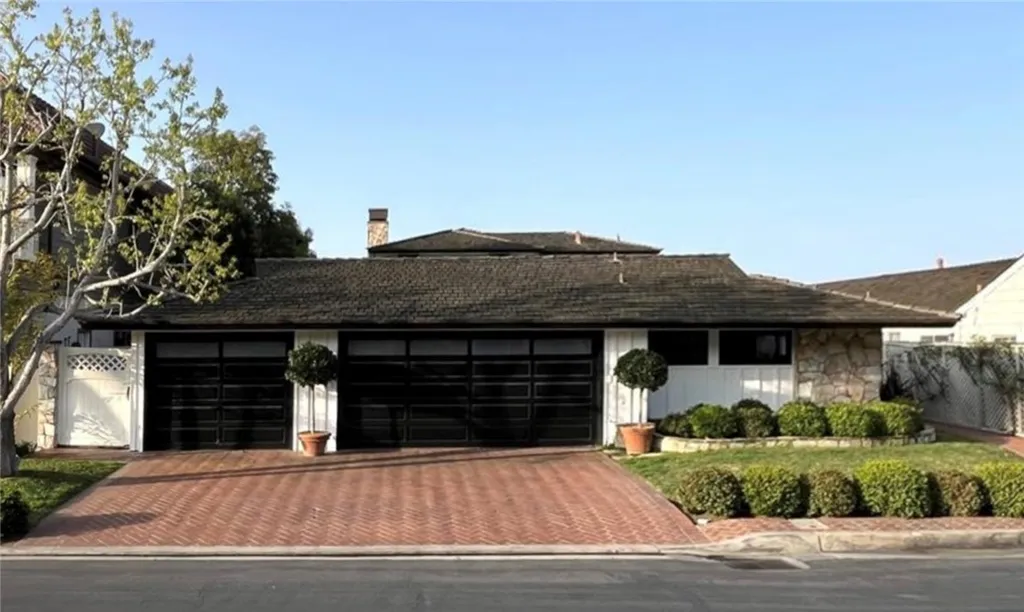 Additional image 10 of 2636 Bayshore Drive, Newport Beach, CA 92663
