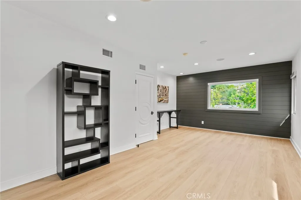 Additional image 16 of 3677 Eddingham Avenue, Calabasas, CA 91302