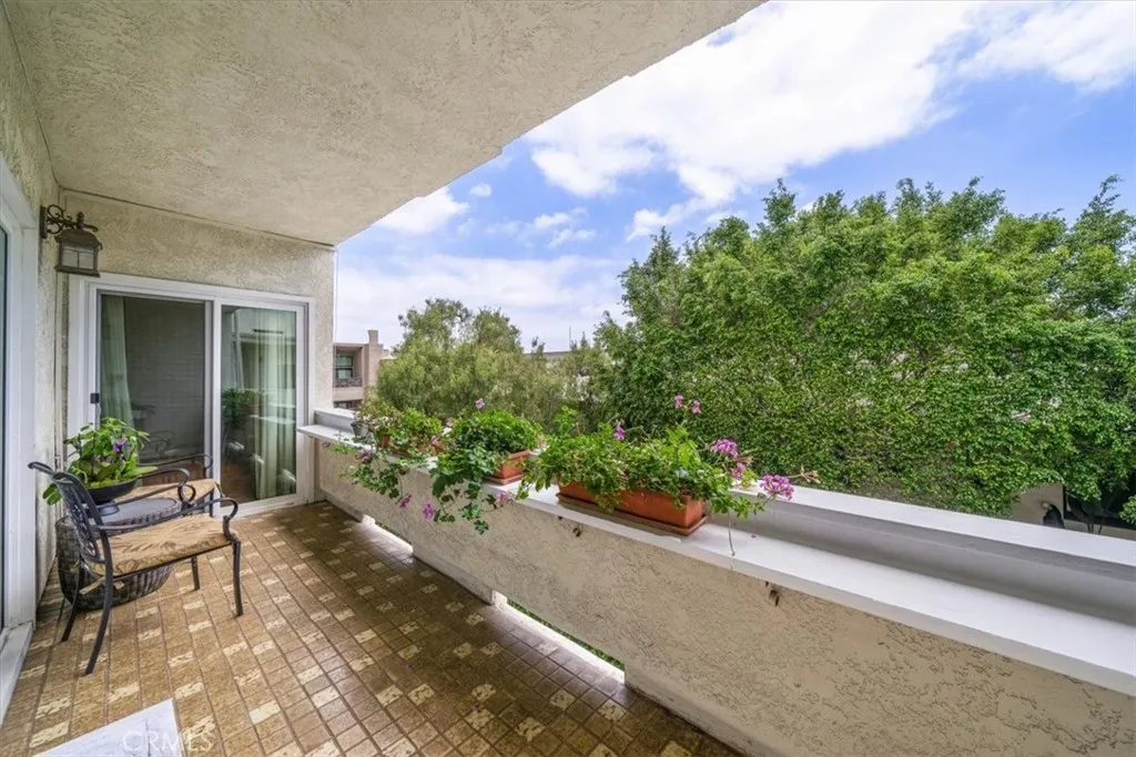 Additional image 11 of 1228 N La Cienega Boulevard Unit 203, West Hollywood, CA 90069