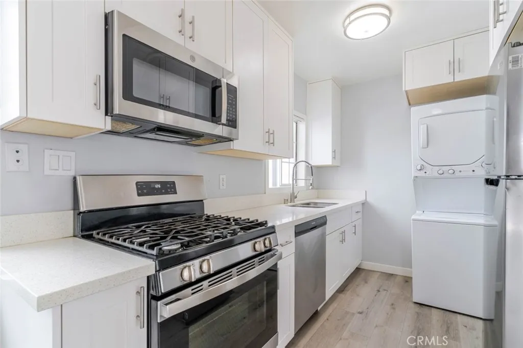 Additional image 25 of 301 E Alameda Avenue Unit A, Burbank, CA 91502