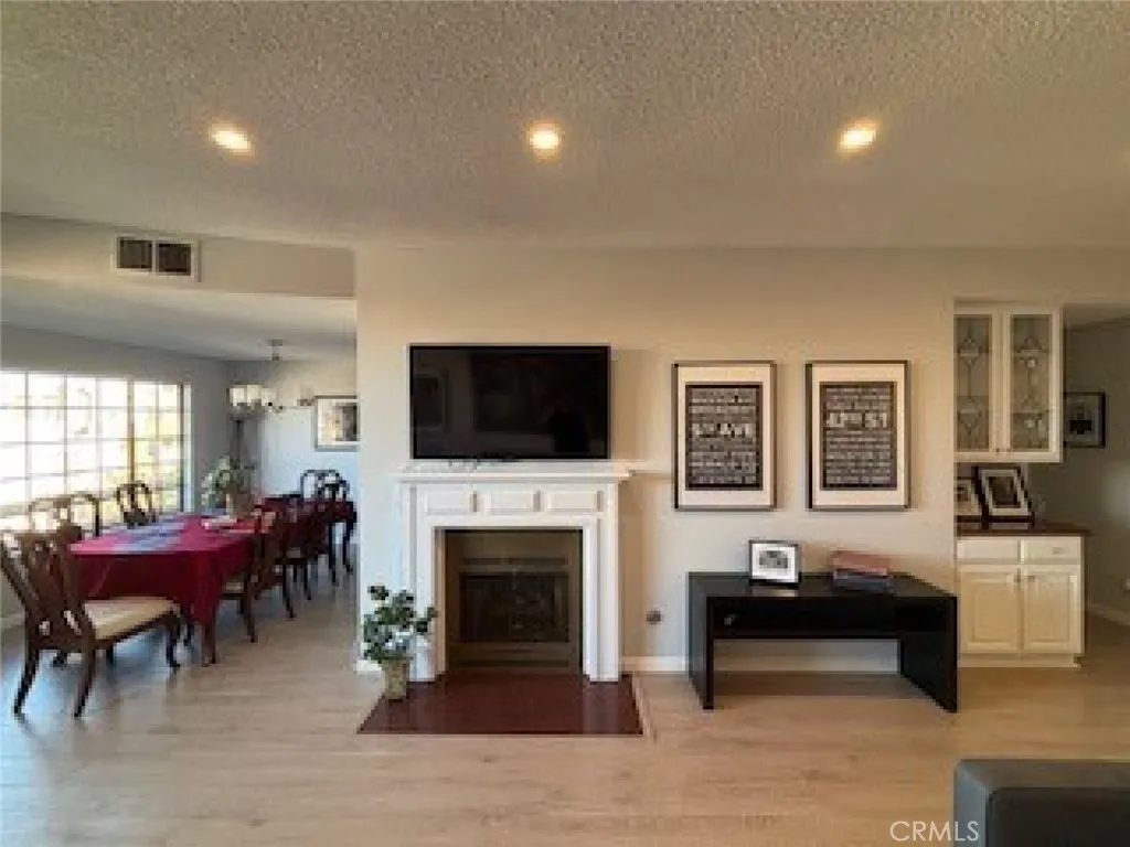 Additional image 10 of 4430 Noble Avenue Unit 202, Sherman Oaks, CA 91403