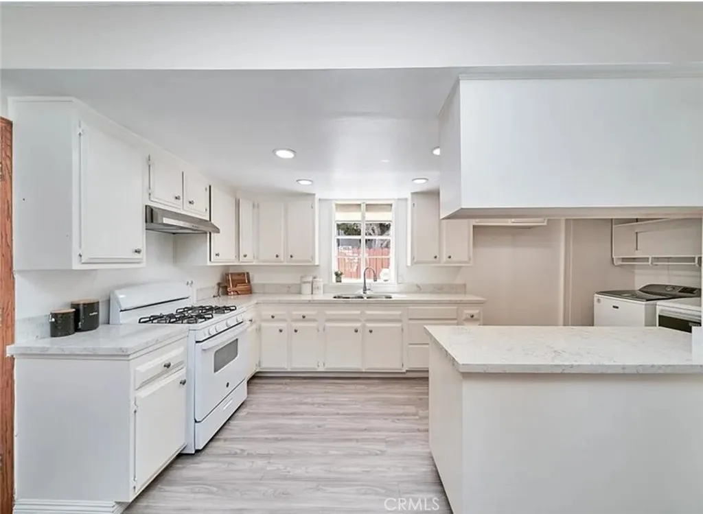 Additional image 22 of 867 W 24th St, San Pedro, CA 90731