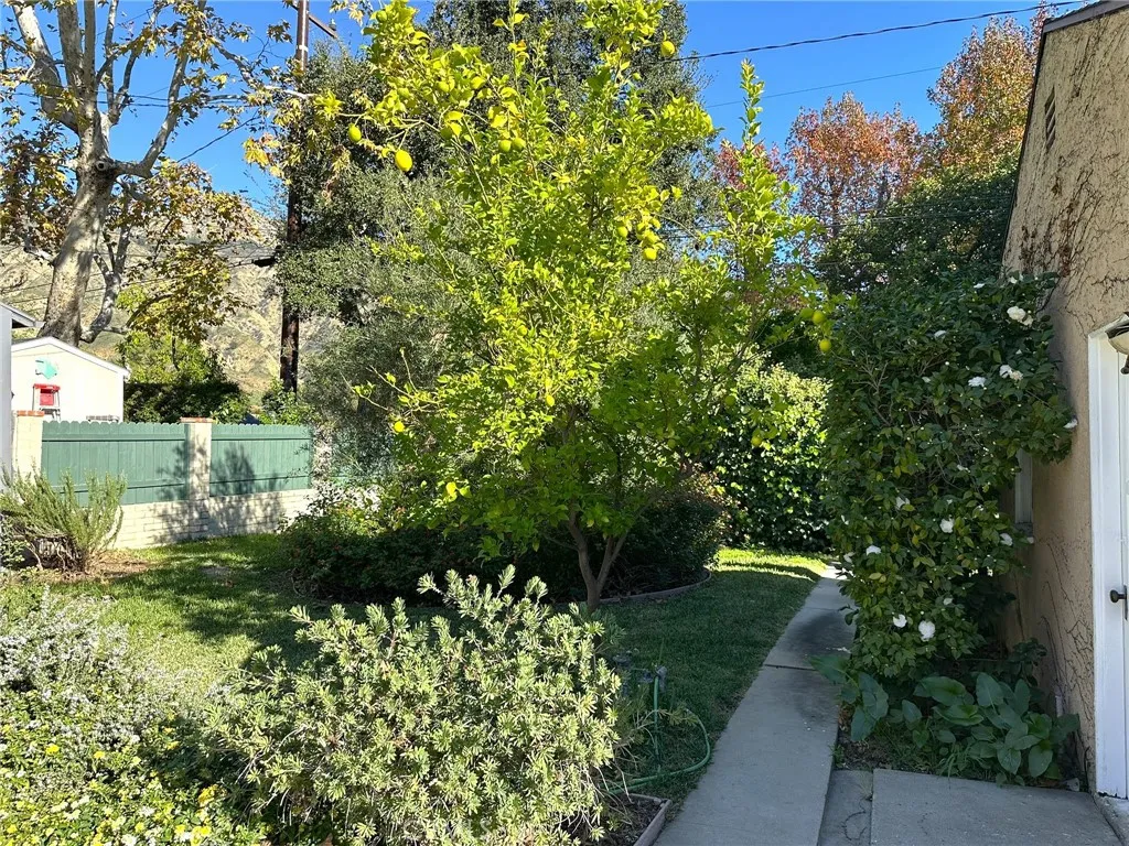 Additional image 21 of 2026 Pepper Dr, Altadena, CA 91001