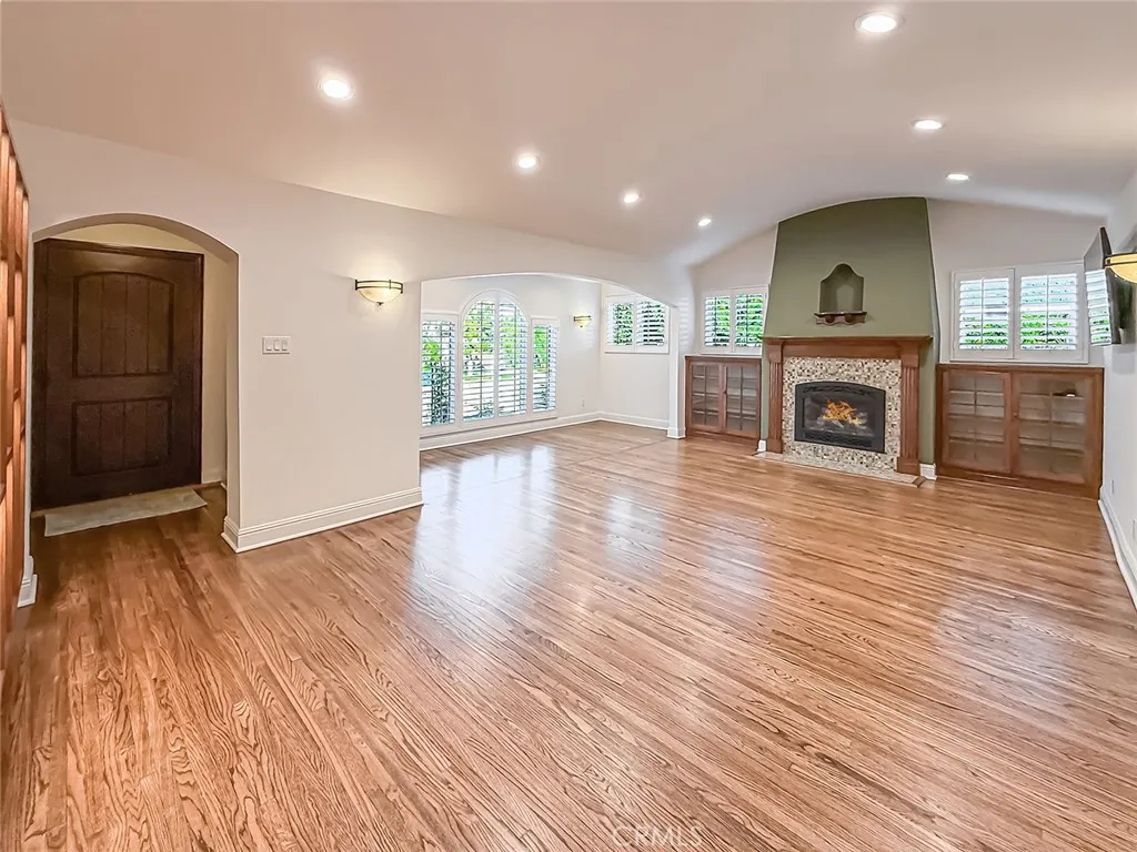 Additional image 69 of 15452 Varden, Sherman Oaks, CA 91403