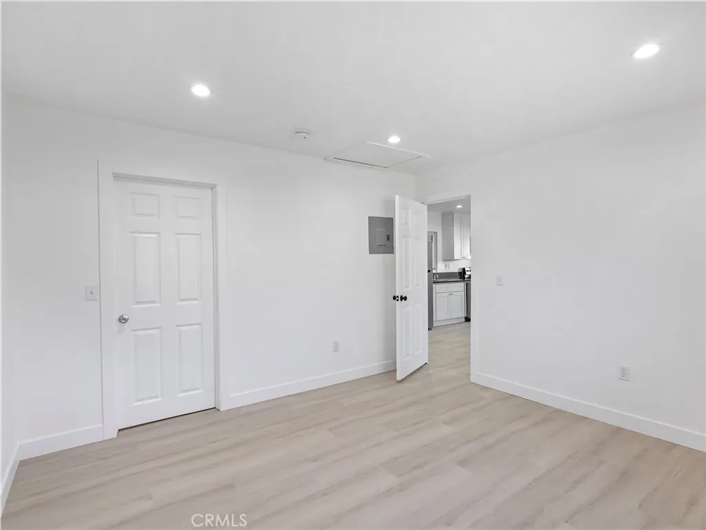 Additional image 5 of 8828 Chimineas Avenue, Northridge, CA 91325