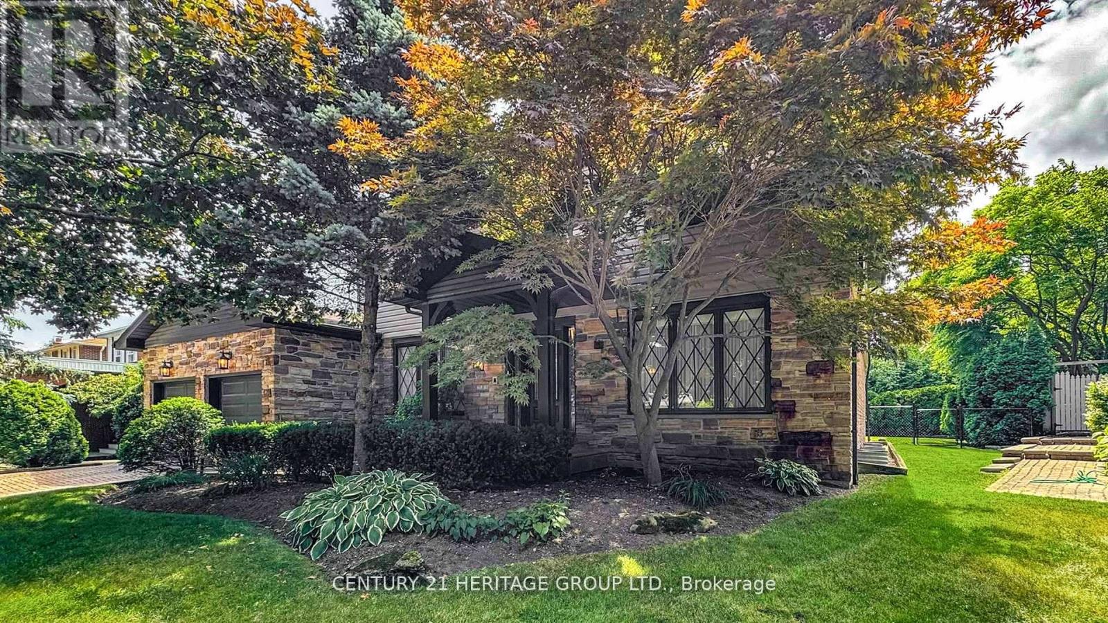 280 HENDERSON AVENUE|Markham (Royal Orchard), Ontario L3T2M2