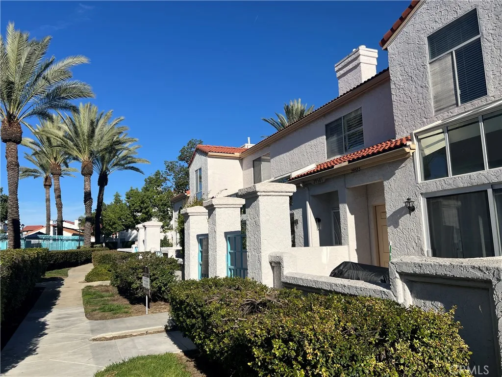 29581 Cara Way, Temecula, CA 92591 photo 2