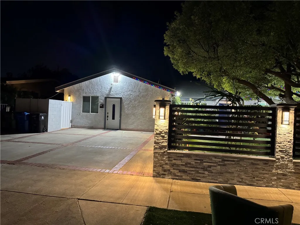 Additional image 33 of 19158 schoenborn, Northridge, CA 91324