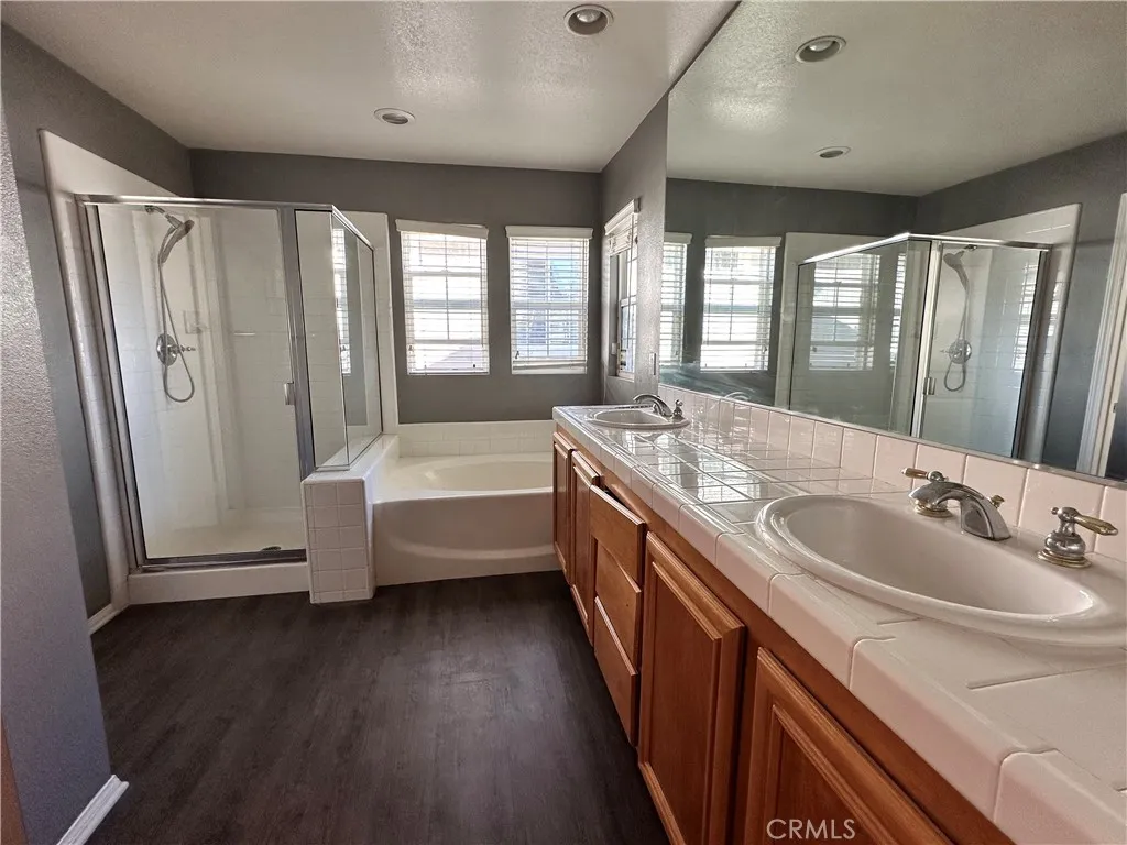 Additional image 13 of 23327 Clearwater Ln, Valencia, CA 91355