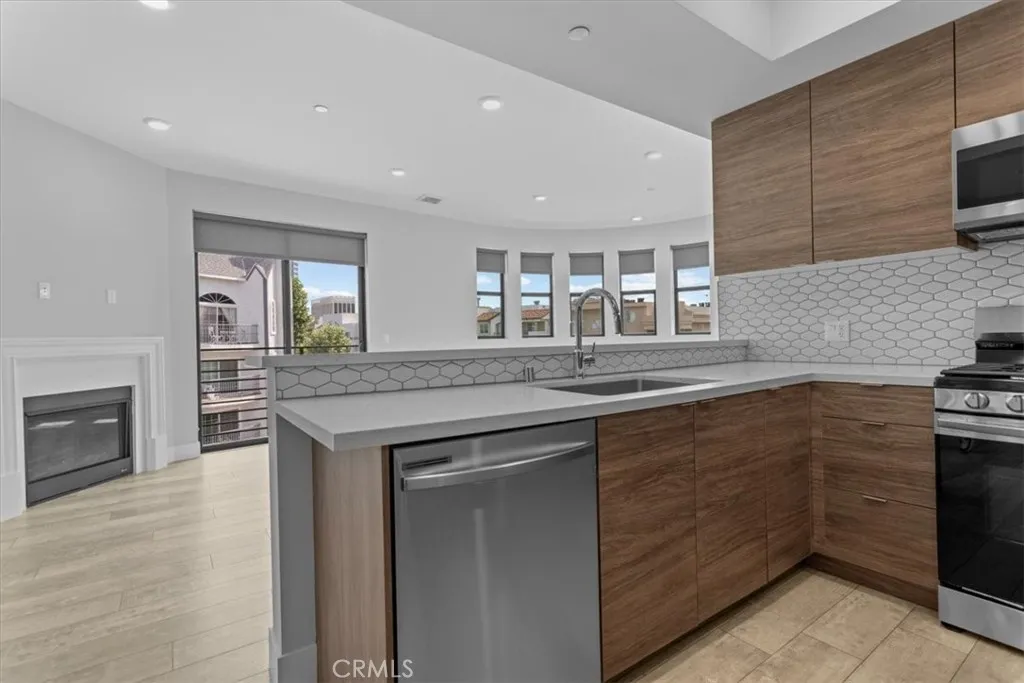 Additional image 22 of 4383 Sepulveda Boulevard Unit 201, Sherman Oaks, CA 91403