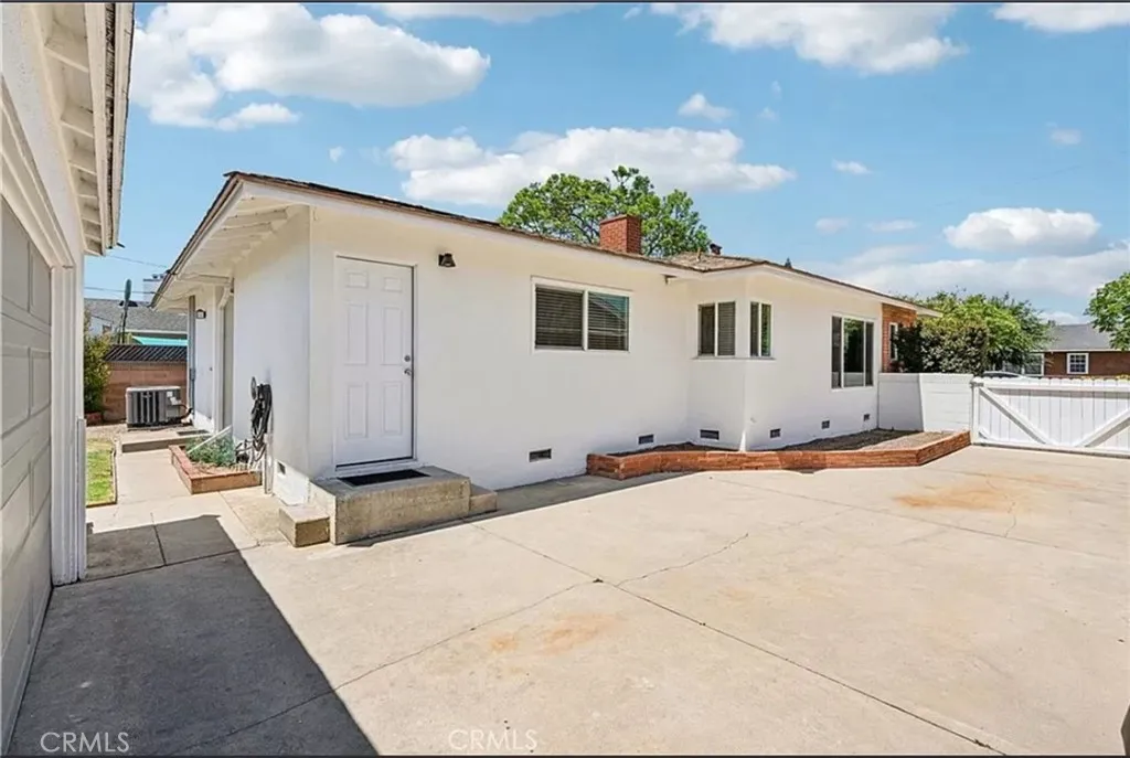 Property image for 5340 E Mezzanine Way, Long Beach, CA 90808