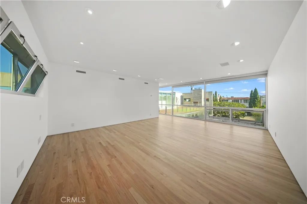 Additional image 24 of 519 Santa Ana Ave, Newport Beach, CA 92663