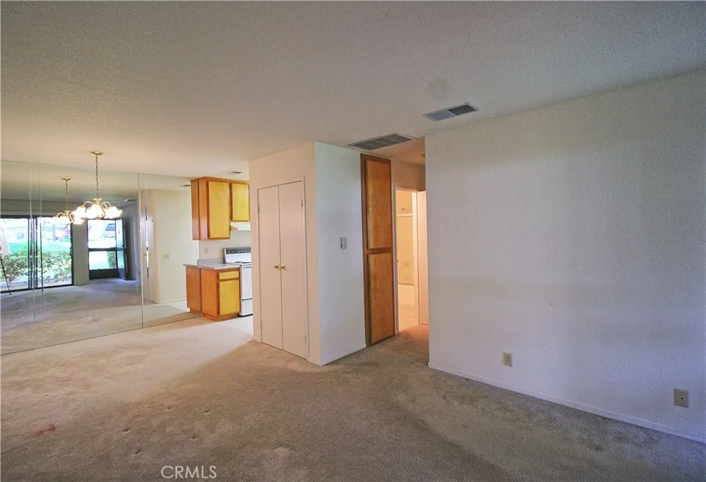 Additional image 3 of 2800 E Los Felices Circle Unit 113, Palm Springs, CA 92262