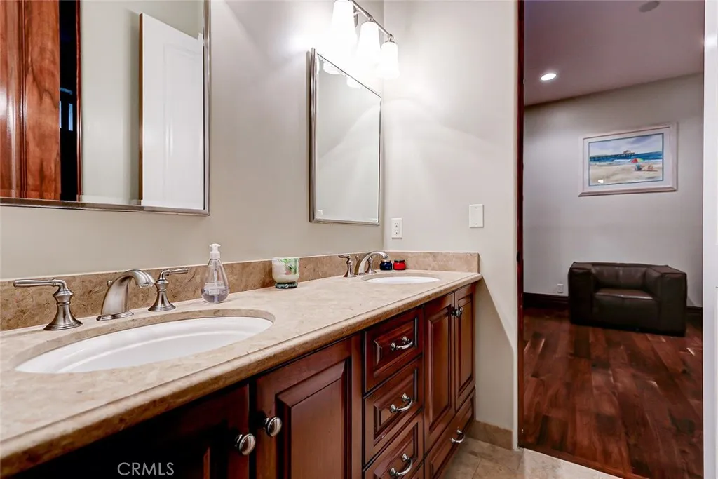 Additional image 105 of 853 6th, Manhattan Beach, CA 90266