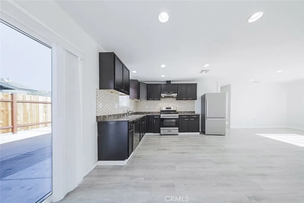 Additional image 34 of 10501 Cantara Street, Sun Valley, CA 91352