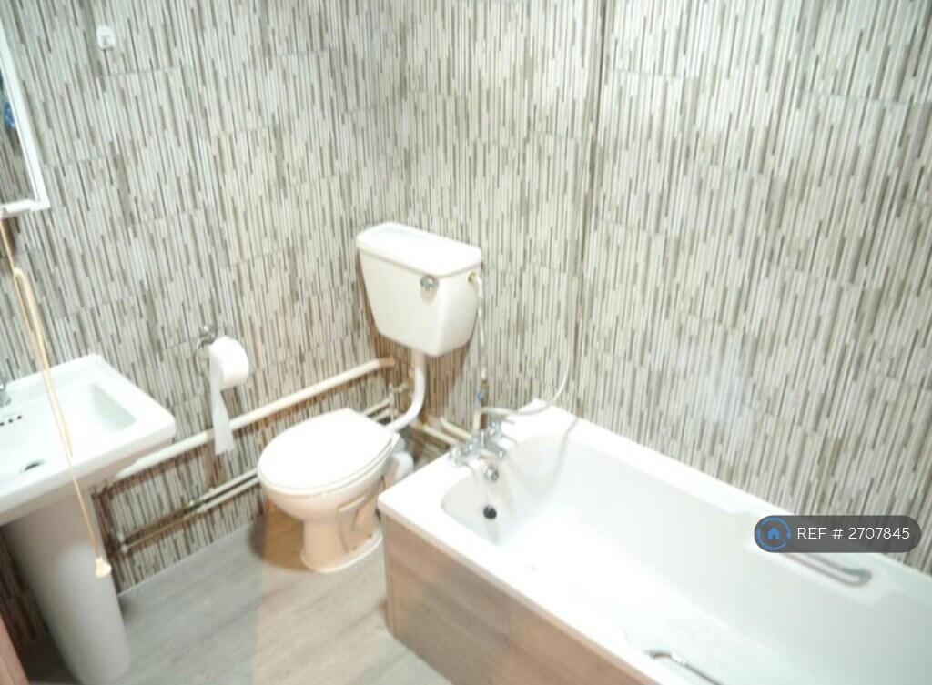 Additional image 7 of Broomfield Court, Hatfield, AL10