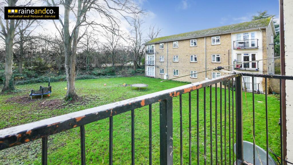 Additional image 4 of Meadow Croft, Hatfield