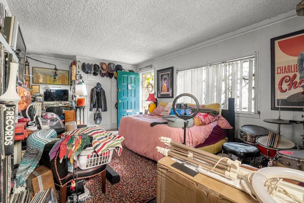 Additional image 62 of 2200 W Burbank Boulevard, Burbank, CA 91506