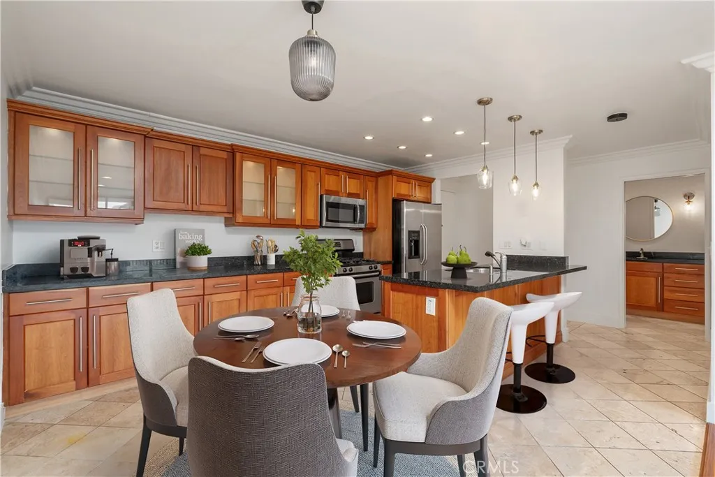 Additional image 28 of 911 N Kings Road Unit 319, West Hollywood, CA 90069