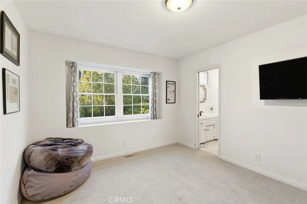 Additional image 49 of 15936 Valley Wood Road, Sherman Oaks, CA 91403