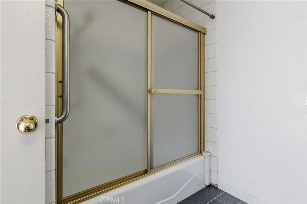 Additional image 22 of 7231 Balboa Boulevard Unit A, Lake Balboa, CA 91406