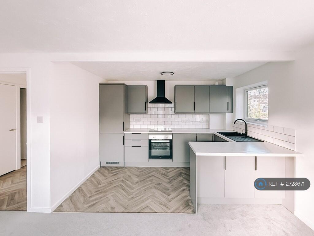 Additional image 2 of Welham Court, North Mymms, Hatfield, AL9