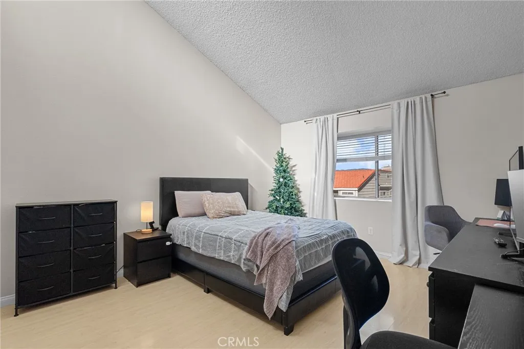 Additional image 72 of 31363 The Old Road Unit A, Castaic, CA 91384