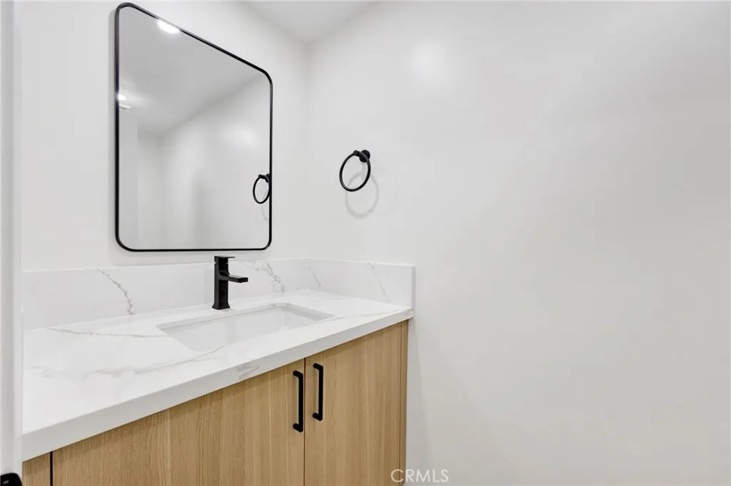 Additional image 45 of 17303 Chatsworth Street Unit 4, Granada Hills, CA 91344