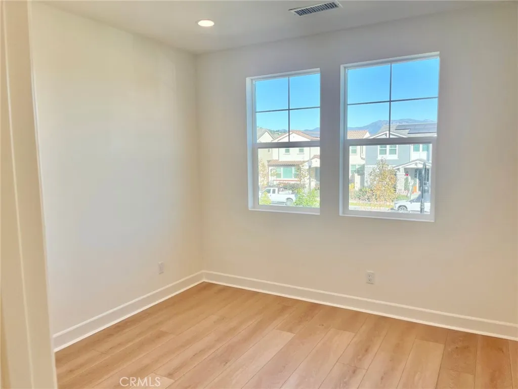 Additional image 11 of 381 S Nevada Avenue, Ventura, CA 93004