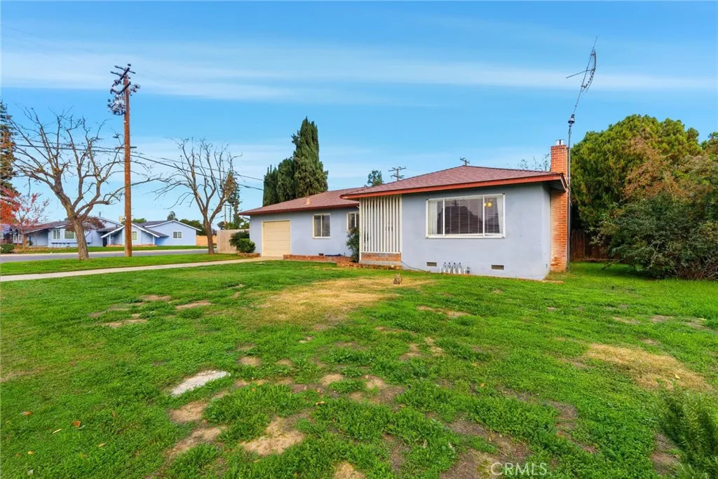 Additional image 5 of 2410 S Locust St, Visalia, CA 93277