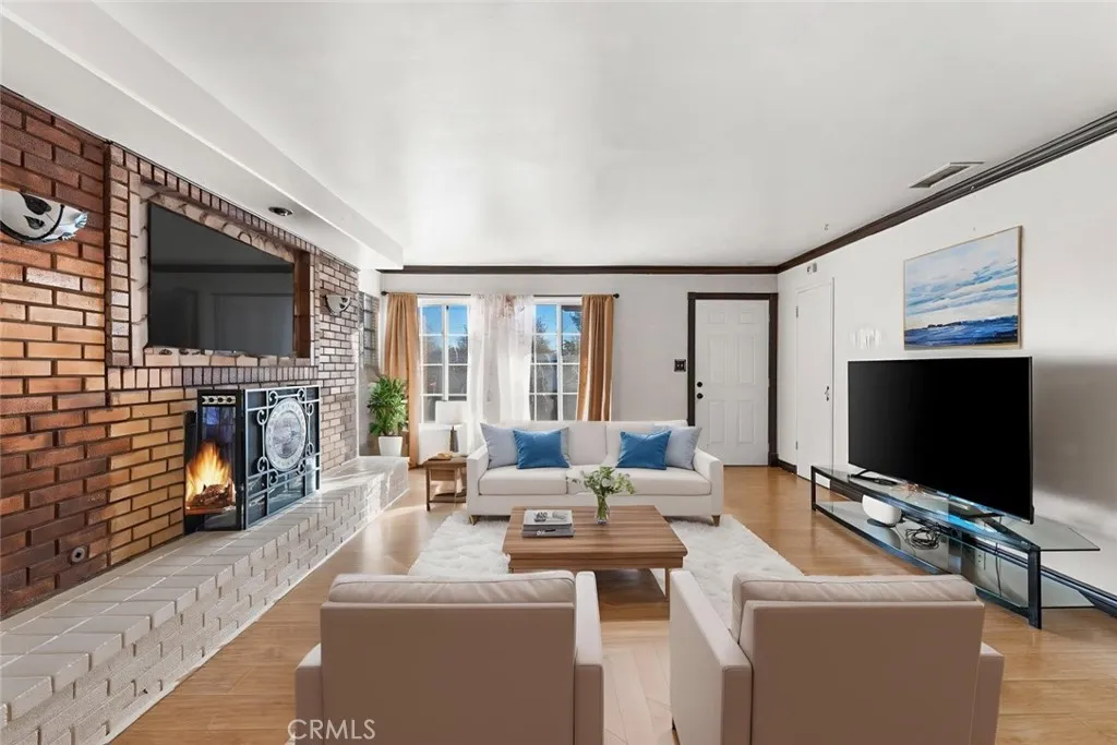 Additional image 5 of 44221 4th Street E, Lancaster, CA 93535