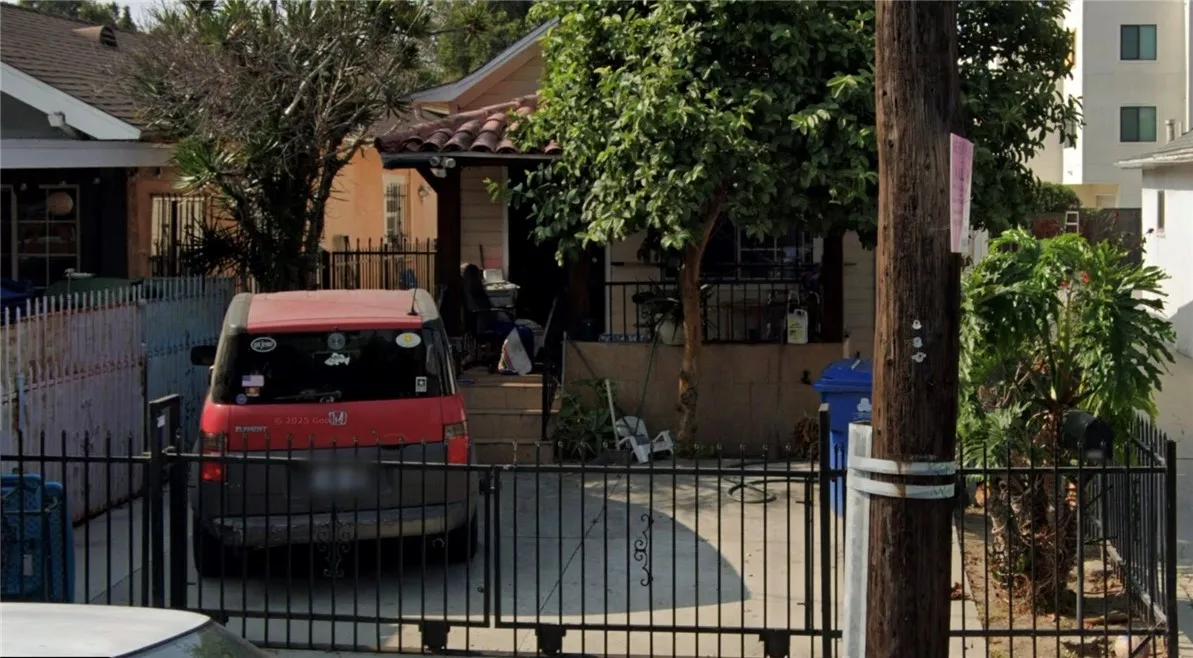 Additional image 2 of 1450 W 35th Pl, Los Angeles, CA 90018