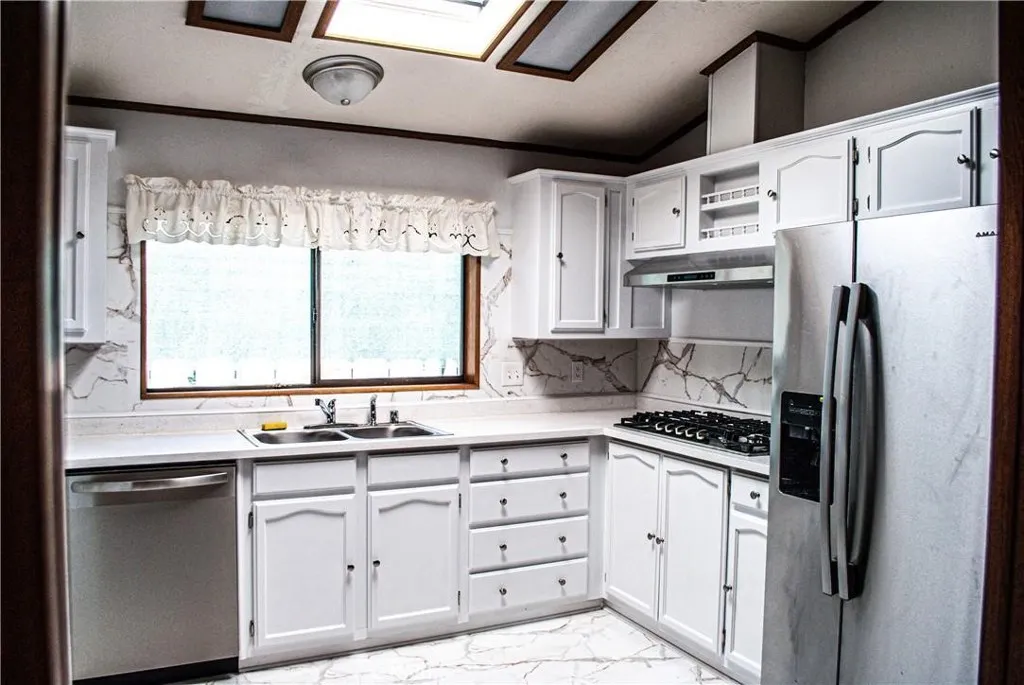 Additional image 11 of 39737 Road 274 Unit 10, Bass Lake, CA 93604