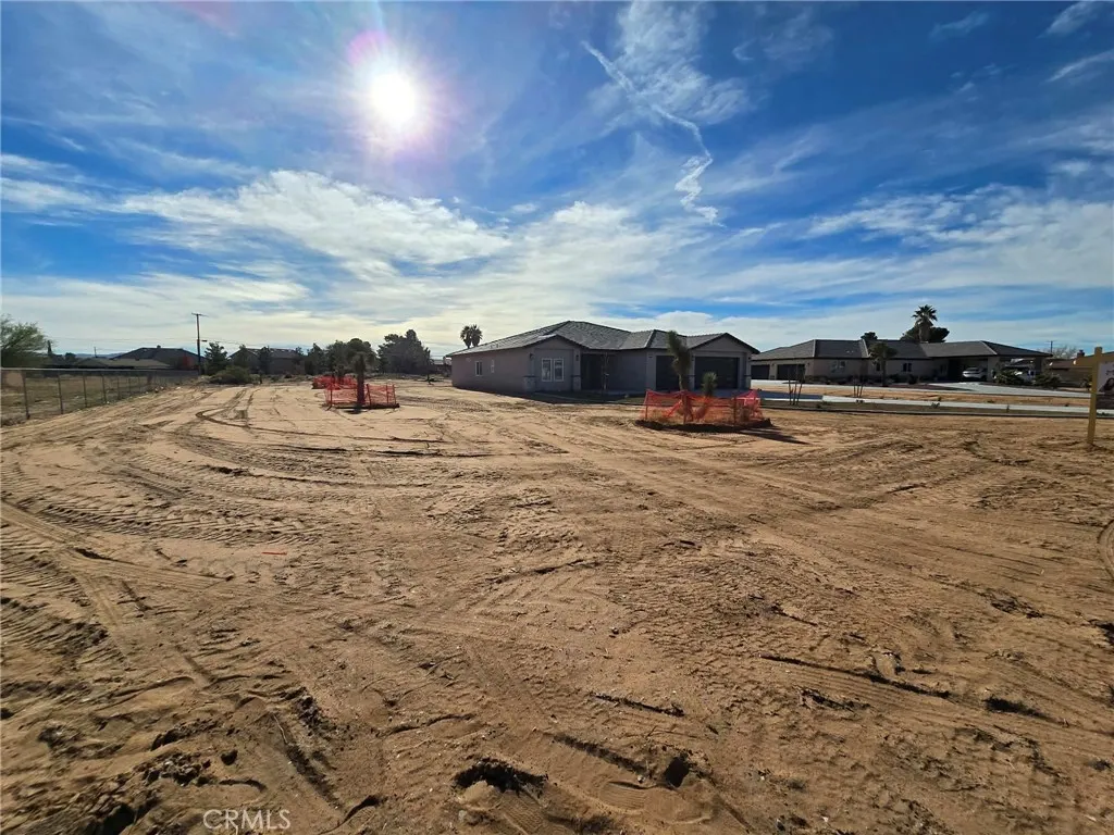 Additional image 57 of 20401 Tonawanda Road, Apple Valley, CA 92307