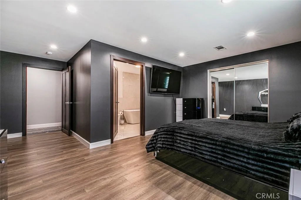 Additional image 80 of 17800 Raymer Street, Sherwood Forest, CA 91325