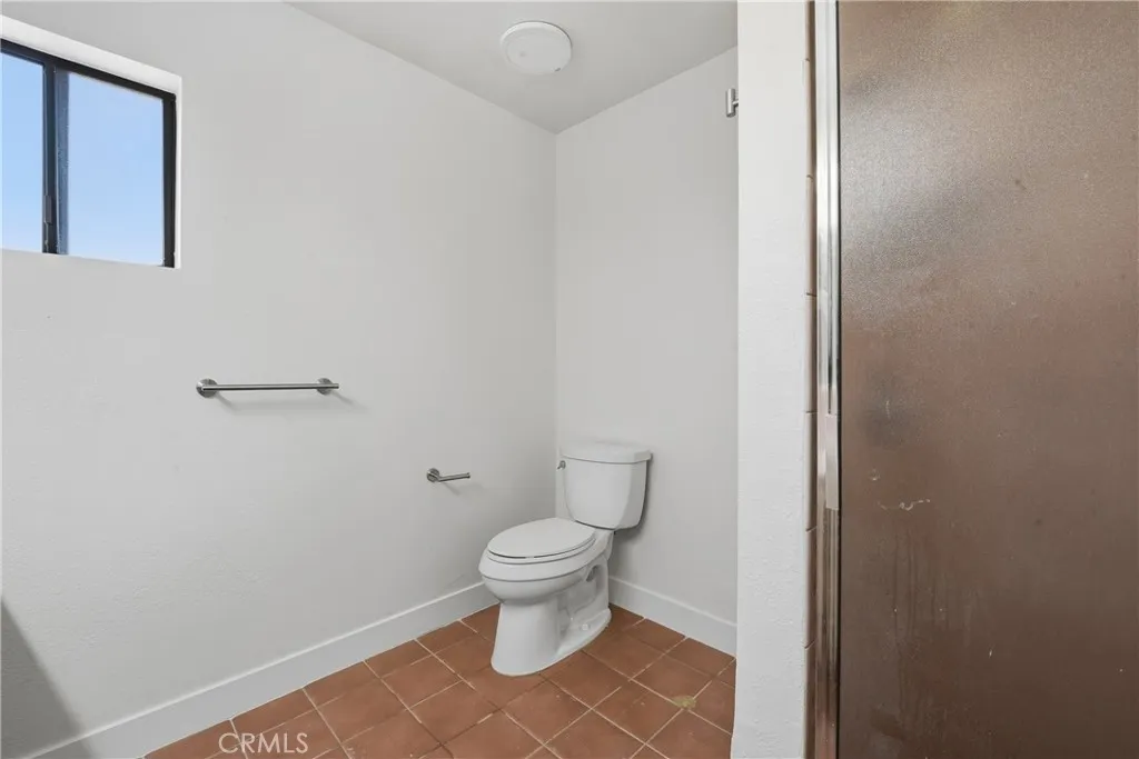 Additional image 121 of 658 Glenmore Blvd, Glendale, CA 91206