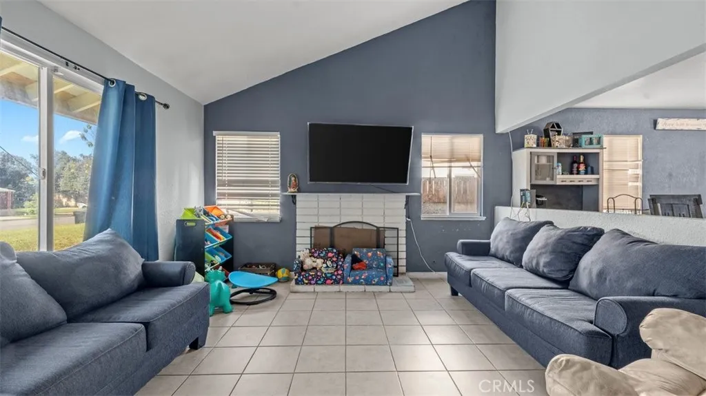 Additional image 5 of 315 S Dallas Ave, San Bernardino, CA 92410