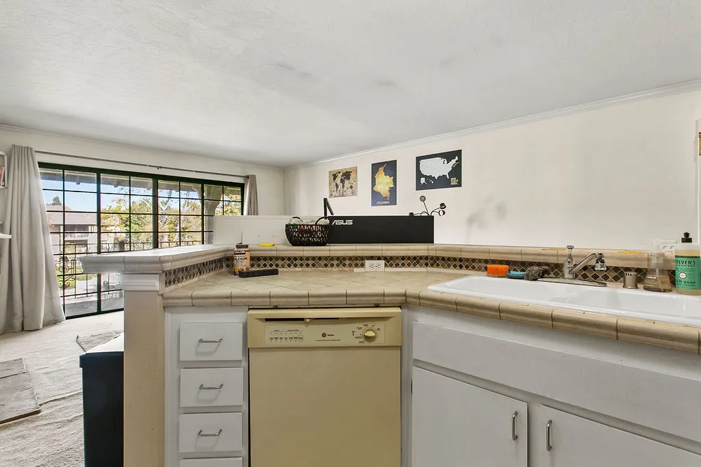 Additional image 37 of 3683 S Bear St Unit J, Santa Ana, CA 92704