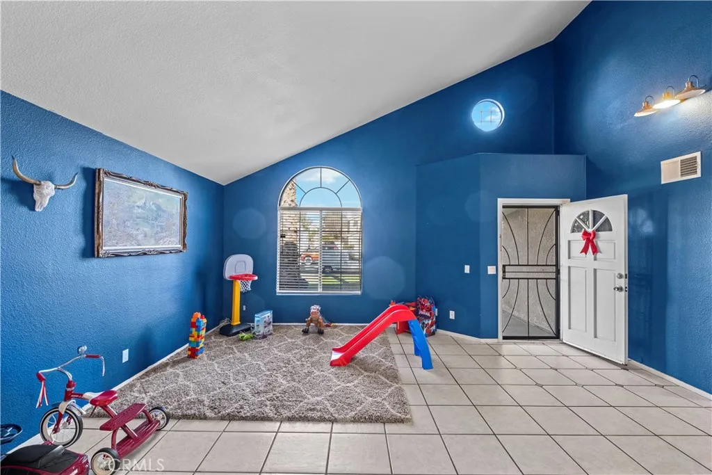 Additional image 3 of 2611 Jeffery Circle, Hemet, CA 92545