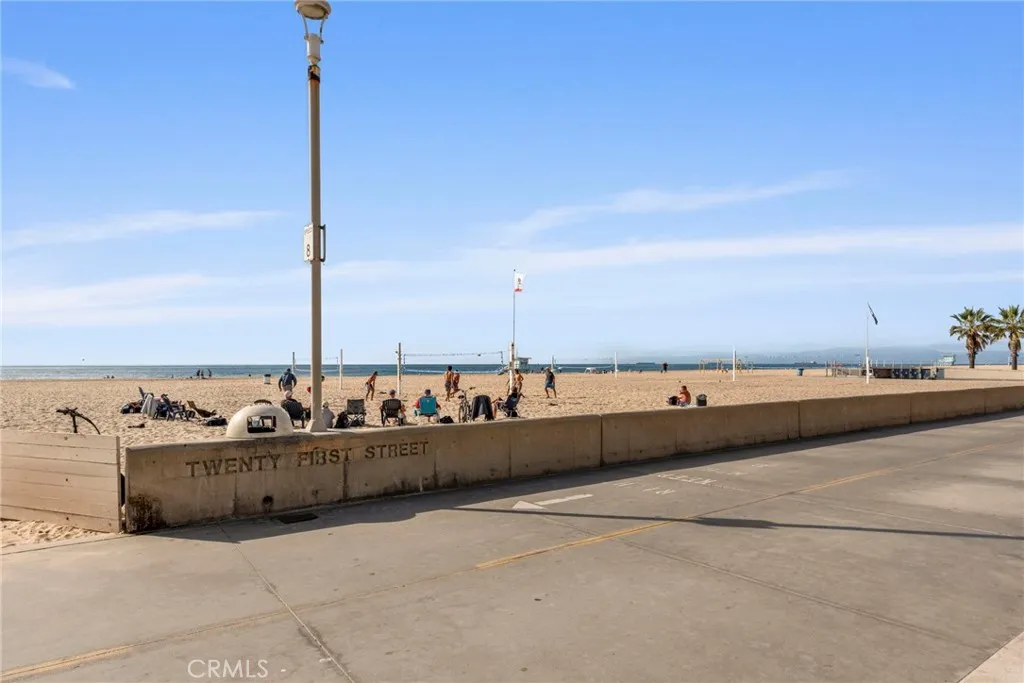 Additional image 29 of 32 21st St, Hermosa Beach, CA 90254