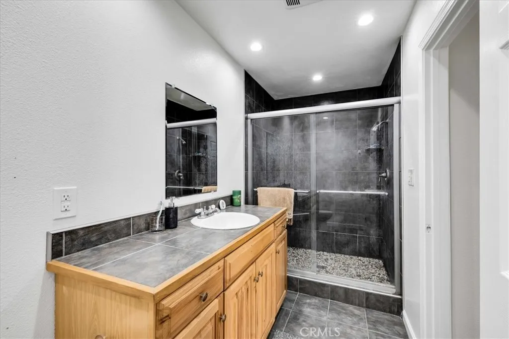 Additional image 25 of 58331 Caliente Street, Yucca Valley, CA 92284