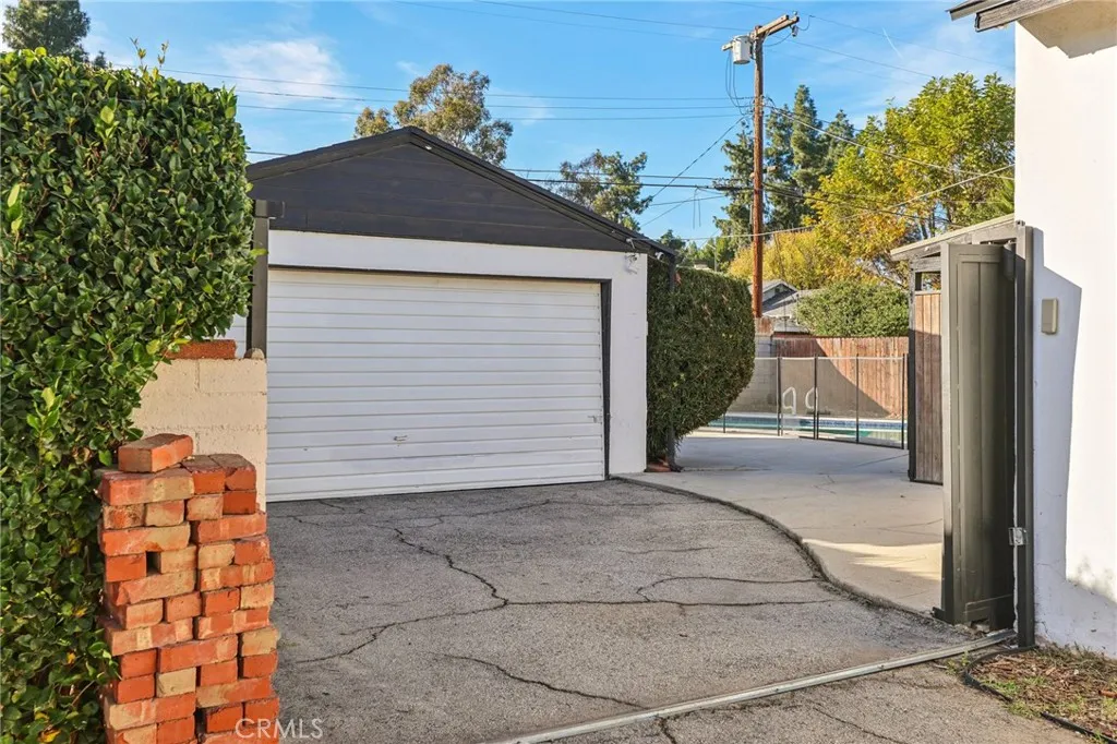 Additional image 46 of 6539 Blucher Avenue, Van Nuys, CA 91406