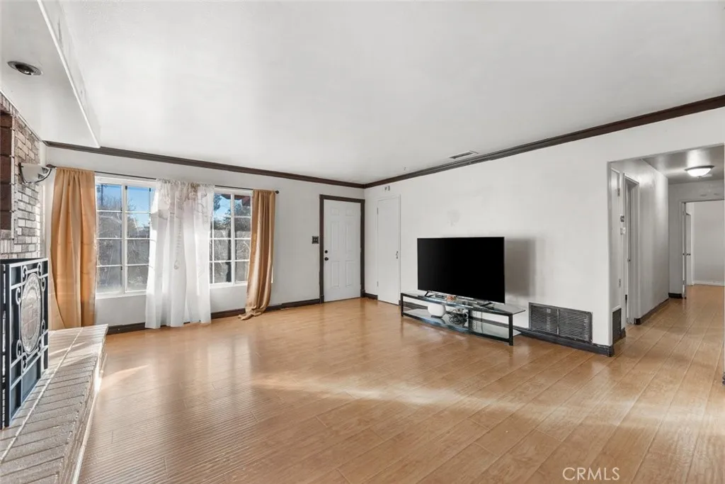 Additional image 8 of 44221 4th Street E, Lancaster, CA 93535